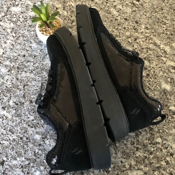 SKECHERS Keepsakes Cozy Street Hiker 8 Black MEMORY FOAM scotchgard NWOB - Picture 5 of 9